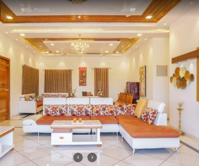 7Bhk Villa With Wonderful View And Good Food โลนาวาลา ภายนอก รูปภาพ